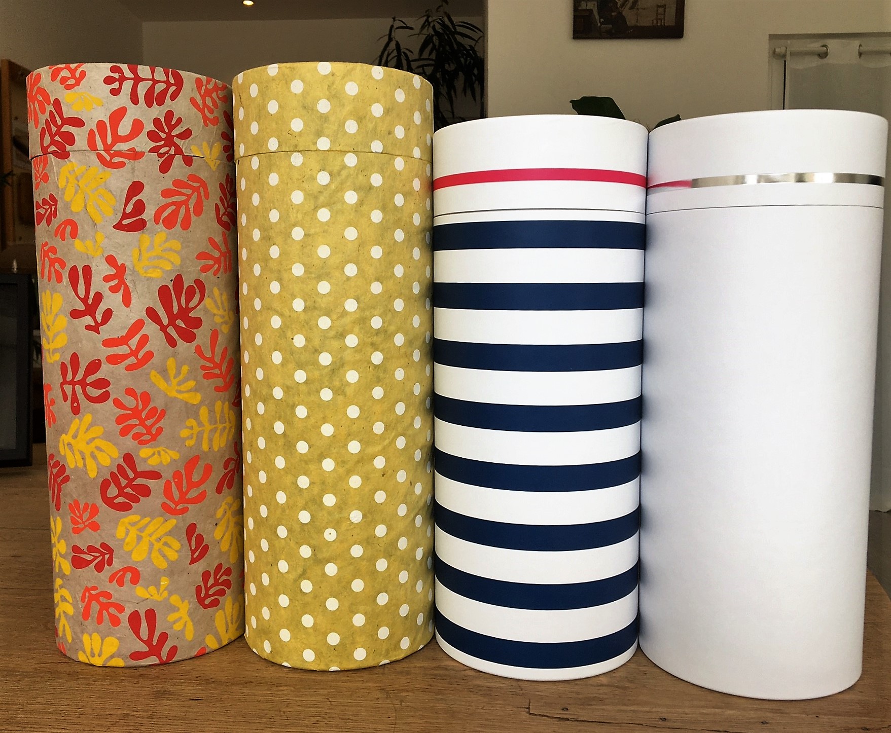 Urnes funéraires en carton. Dispersion de cendres